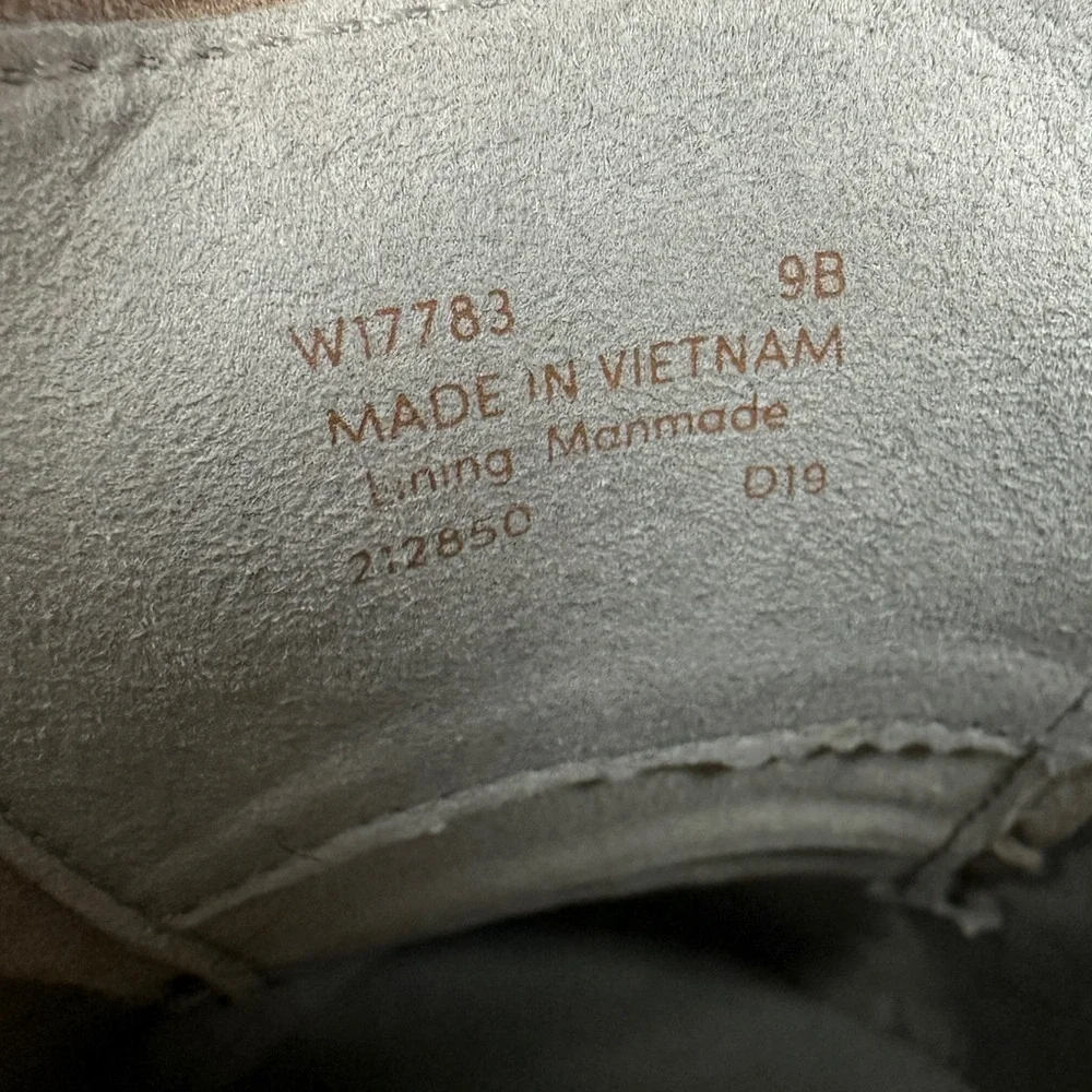 COLE HAAN Grand Crosscourt Scallop Slip-On Leather Shoes Women's Size 9B - Picture 9 of 10